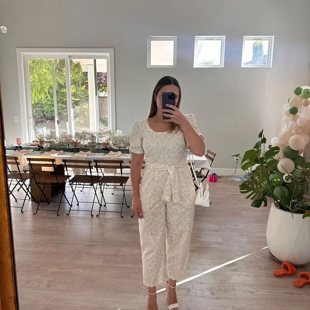 Elegant Cream Jumpsuit - Picture 5 of 8